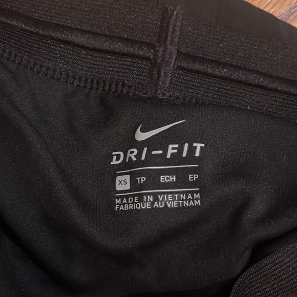 Nike Dri Fit Woman’s Black Shorts Size XS - Picture 3 of 4